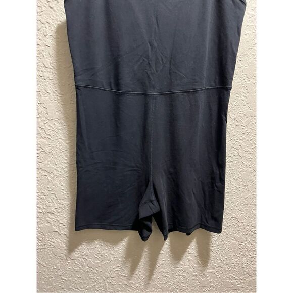Old Navy Active Powerchill Black Woman’s Romper Woman’s Size XL - Picture 2 of 9
